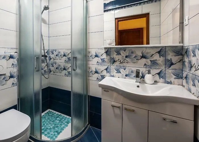 House 3* بوويتش