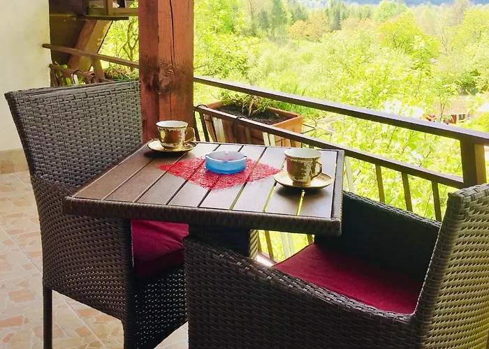 House 3* بوويتش